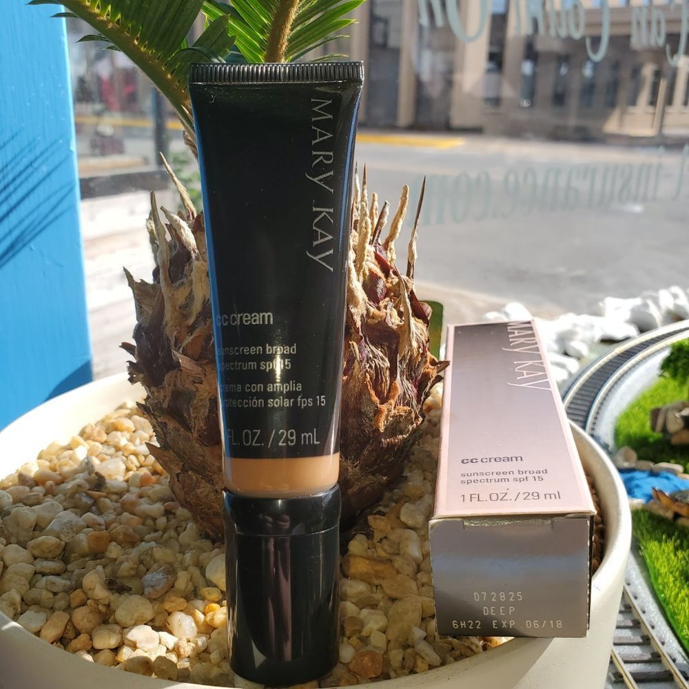 CC Cream - Deep  - Cover Cream Sunscreen SFP 15 - Mary Kay - Exp 2018